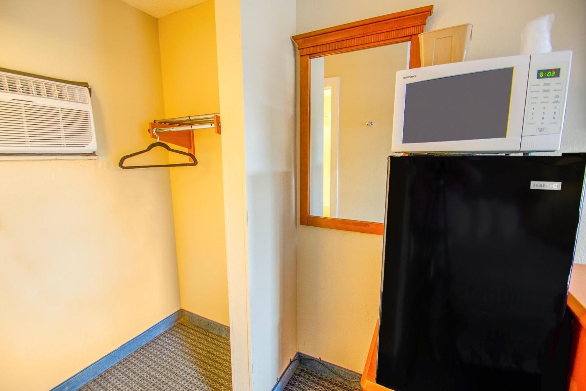 Sportsman'S Inn Plymouth 252-793-3095 Buitenkant foto